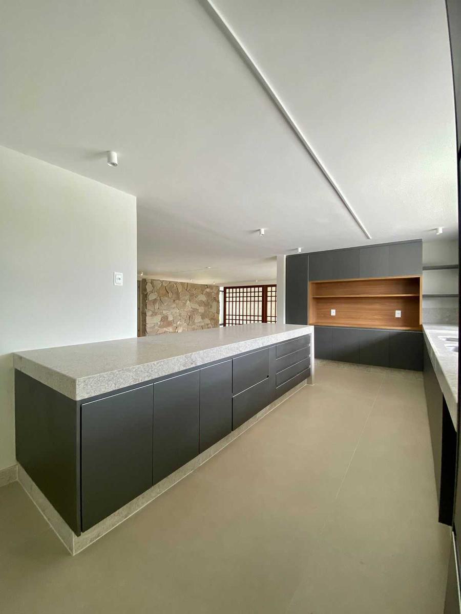 Casa, Bandeirantes (pampulha), 4 Quartos, 6 Vagas, 4 Suítes