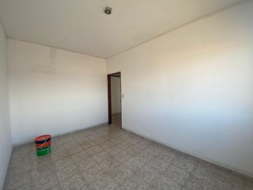 Casa, Centro, 4 Quartos, 2 Vagas