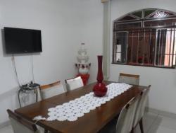 Casa, Urucuia, 3 Quartos, 4 Vagas, 1 Suíte