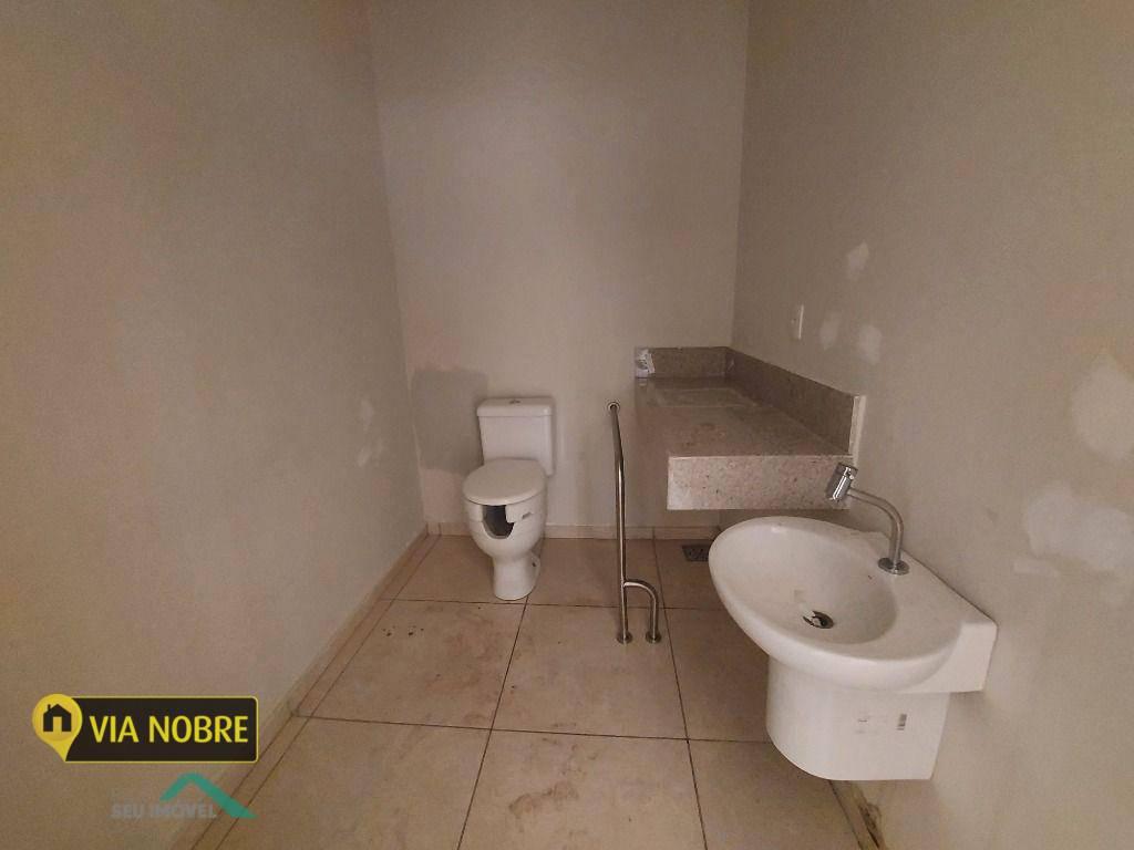 Sala, Funcionários
