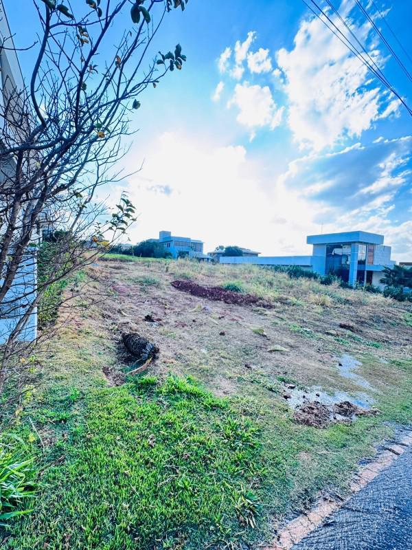 Lote, Centro, 0 Quarto, 0 Vaga