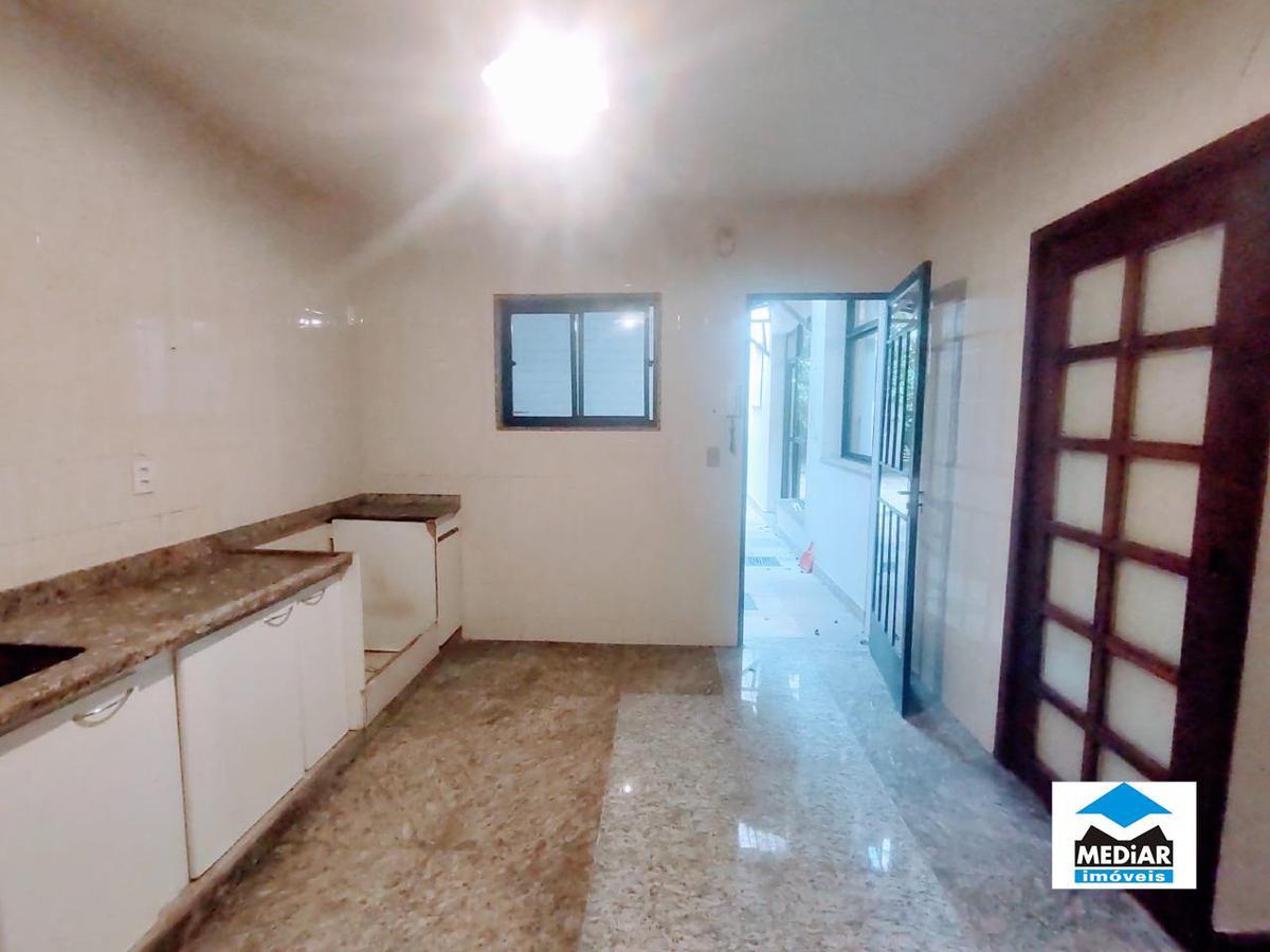 Apartamento, Santa Efigênia, 3 Quartos, 0 Vaga, 1 Suíte