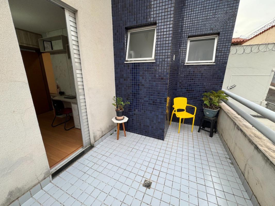 Apartamento, Sagrada Família, 2 Quartos, 1 Vaga, 1 Suíte