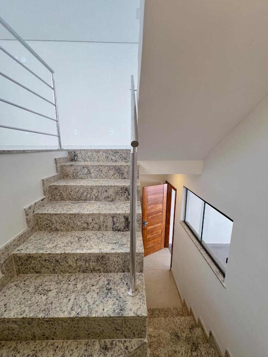 Casa, Planalto, 3 Quartos, 4 Vagas, 3 Suítes