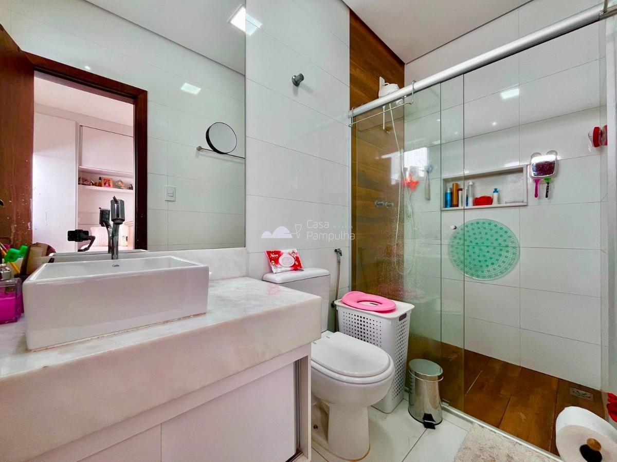 Casa, Santa Mônica, 3 Quartos, 2 Vagas, 1 Suíte