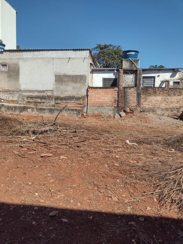 Lote, Universitário, 0 Quarto, 0 Vaga