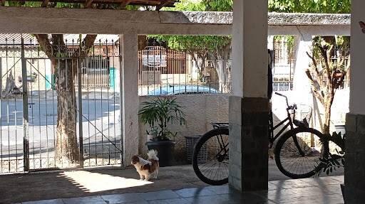 Casa, Quitandinha, 3 Quartos, 4 Vagas, 1 Suíte