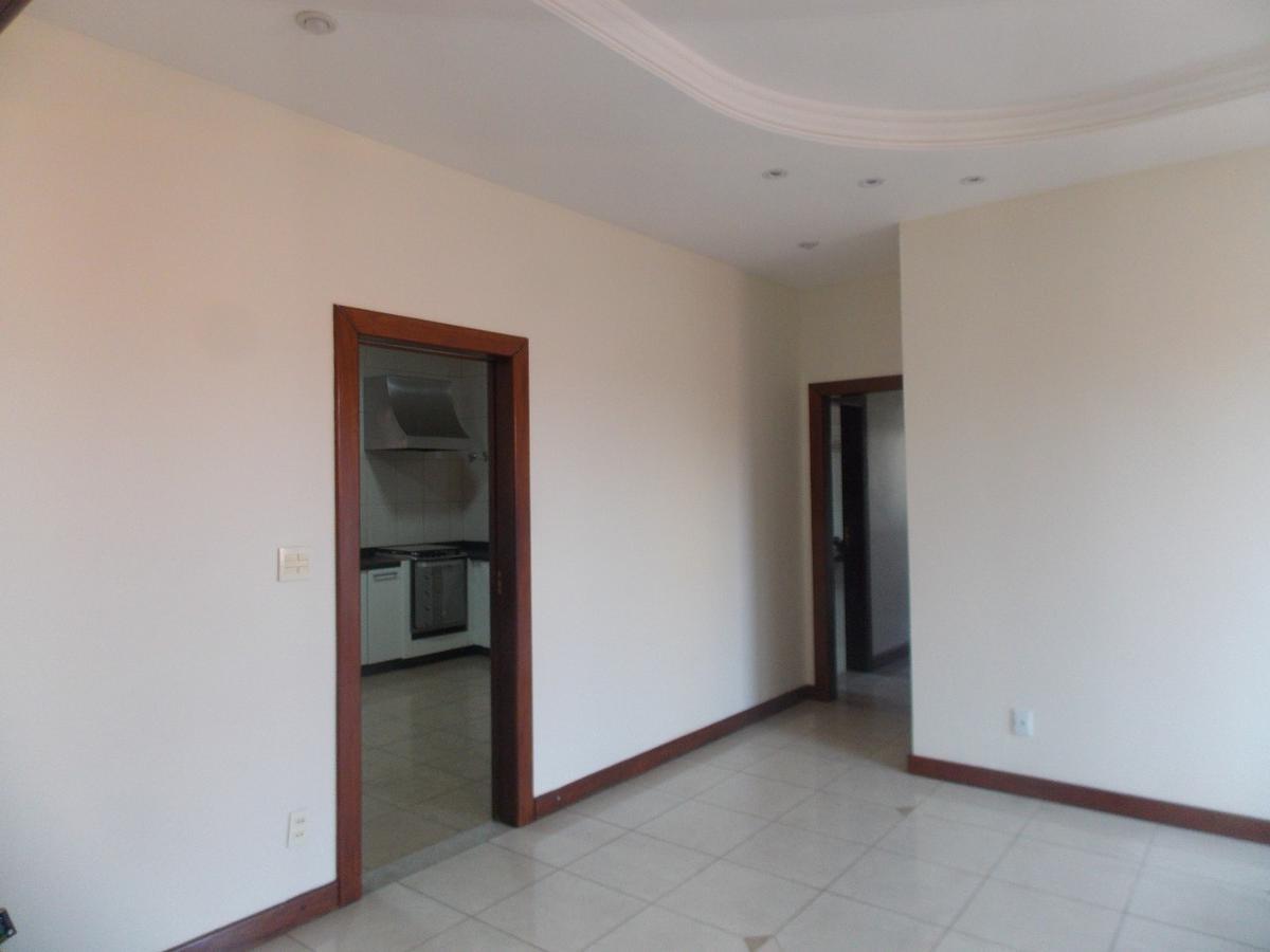 Casa, Havaí, 4 Quartos, 8 Vagas, 2 Suítes