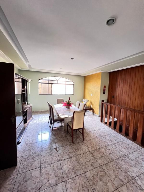 Casa, Tirol, 5 Quartos, 3 Vagas, 1 Suíte