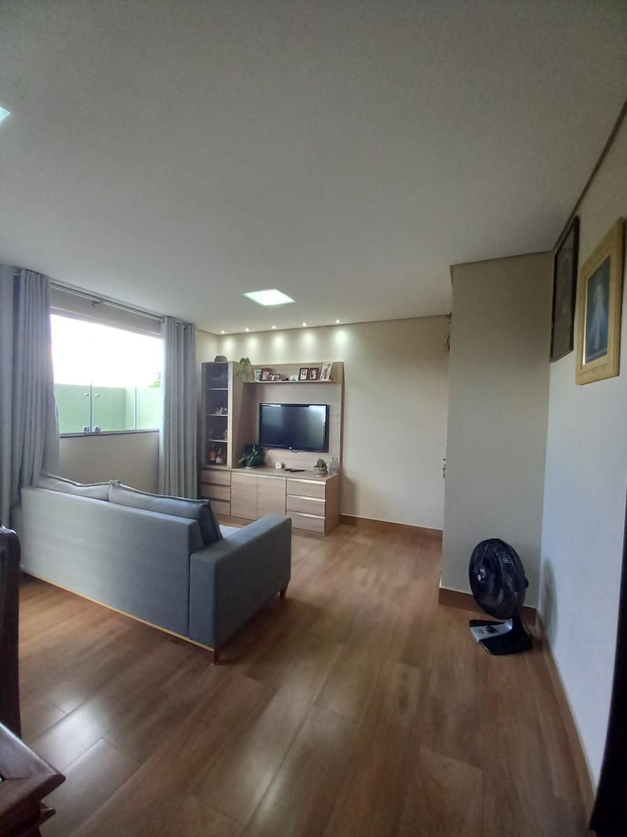 Apartamento, Barreiro, 3 Quartos, 2 Vagas, 1 Suíte