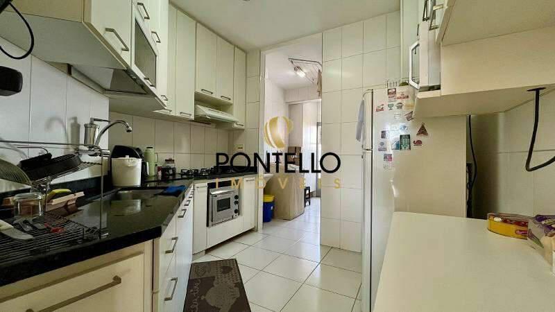 Apartamento, Sagrada Família, 3 Quartos, 2 Vagas, 1 Suíte