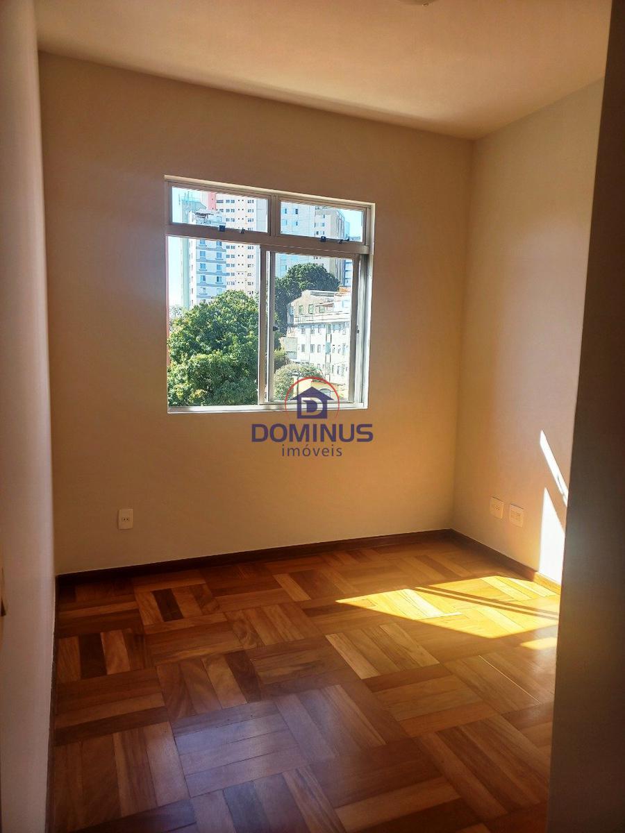 Apartamento, Sagrada Família, 3 Quartos, 2 Vagas, 1 Suíte