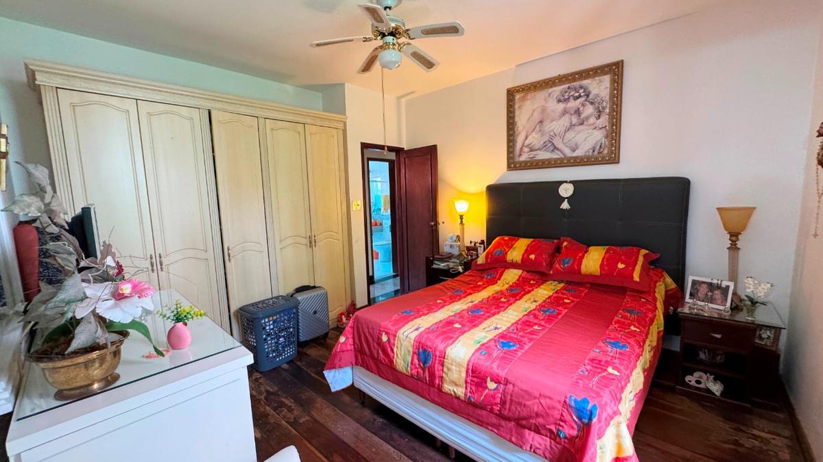 Casa, Planalto, 4 Quartos, 3 Vagas, 2 Suítes