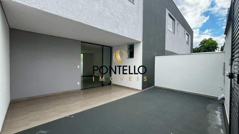 Casa, Candelária, 3 Quartos, 0 Vaga, 1 Suíte