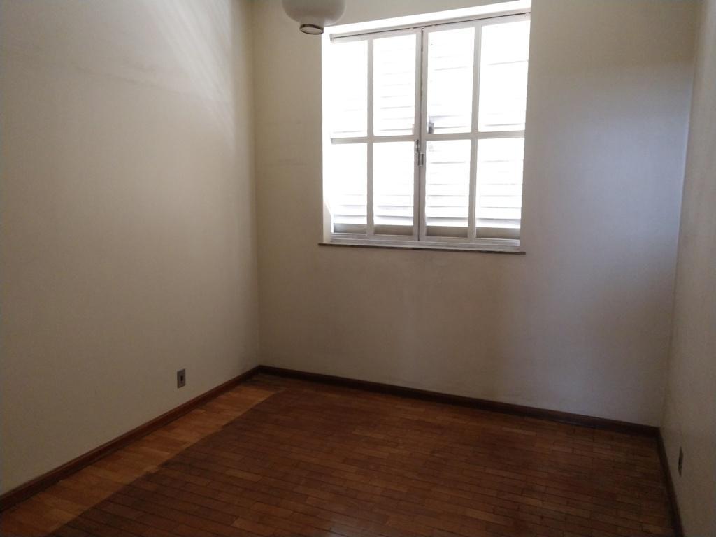 Casa, Gutierrez, 5 Quartos, 4 Vagas, 1 Suíte