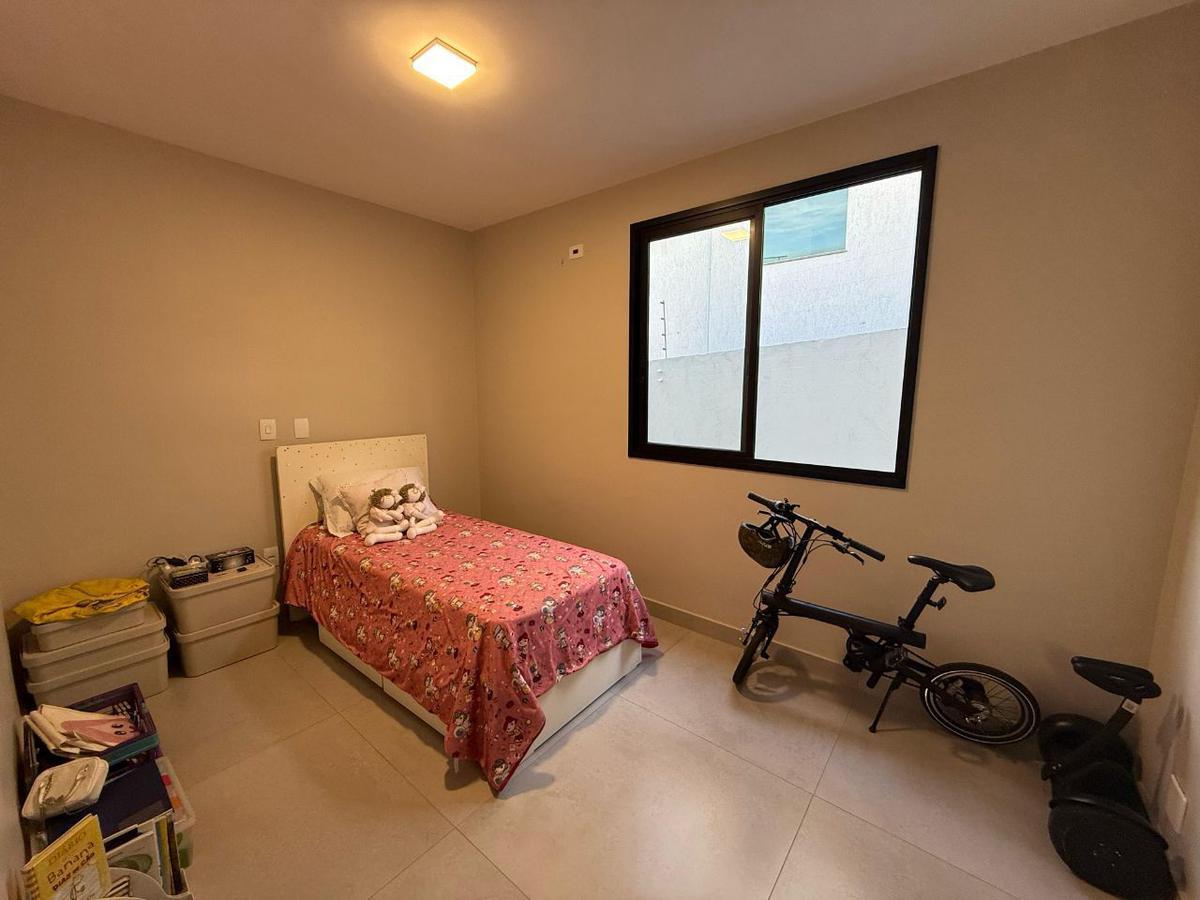 Casa, Trevo, 3 Quartos, 2 Vagas, 3 Suítes