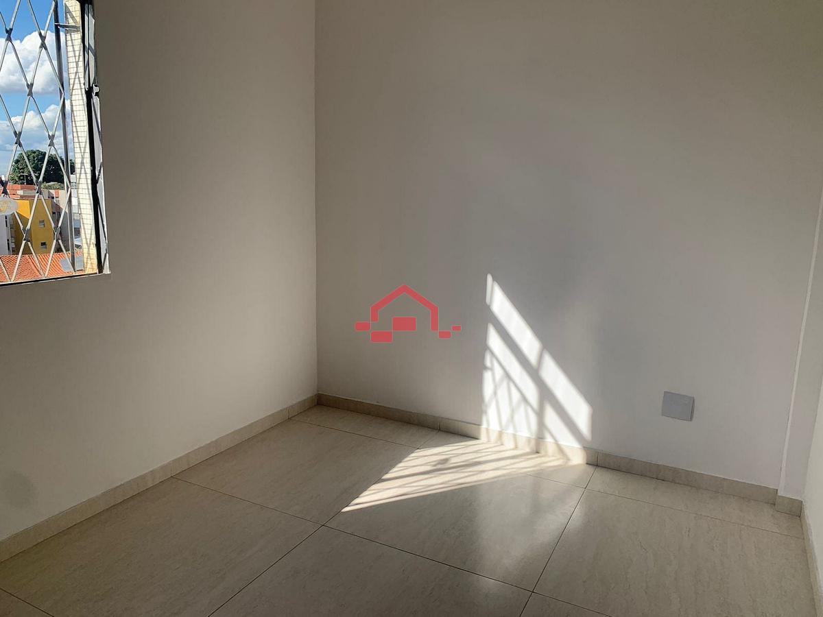 Apartamento, Nova Cachoeirinha, 3 Quartos, 0 Vaga