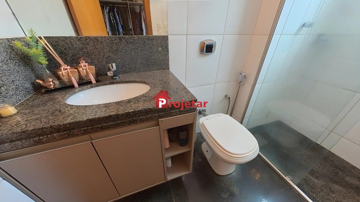 Apartamento, Floresta, 4 Quartos, 3 Vagas, 2 Suítes