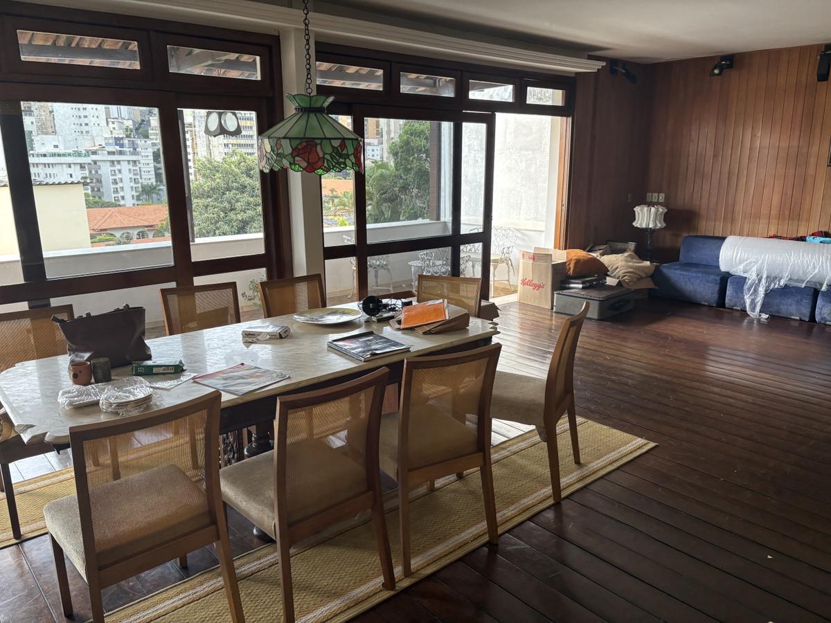 Casa, Vila Paris, 5 Quartos, 3 Vagas, 1 Suíte