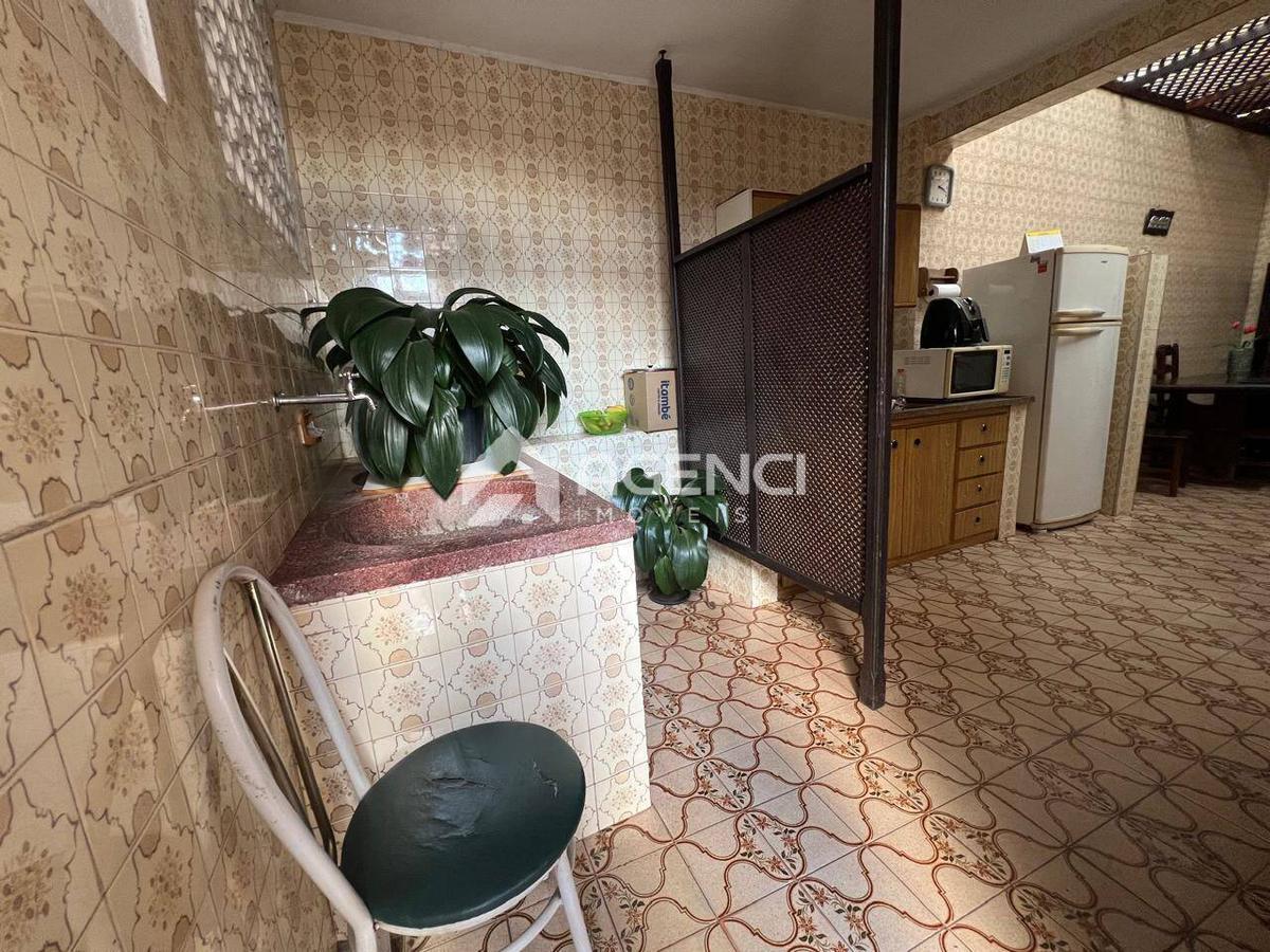 Casa, Camargos, 3 Quartos, 0 Vaga, 0 Suíte