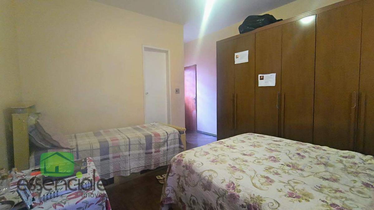 Casa, Santa Cruz Industrial, 3 Quartos, 3 Vagas, 1 Suíte