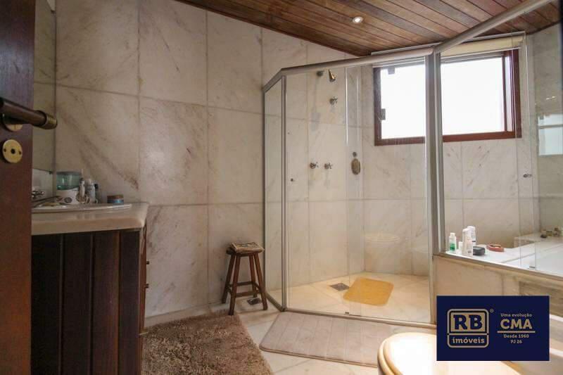 Casa, Serra, 4 Quartos, 5 Vagas, 1 Suíte