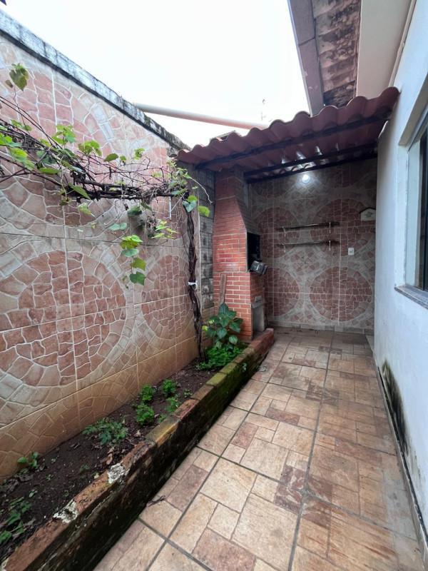 Casa, Mangueiras, 2 Quartos, 3 Vagas, 1 Suíte