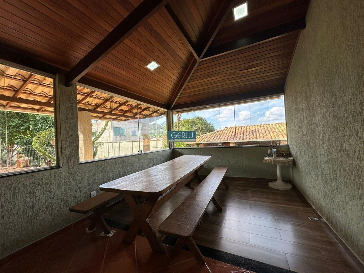 Rural, Centro, 5 Quartos, 10 Vagas, 2 Suítes