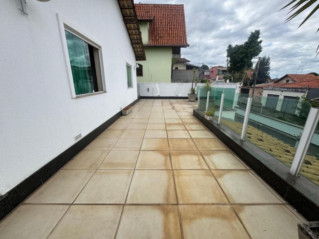 Casa, Planalto, 4 Quartos, 4 Vagas, 1 Suíte