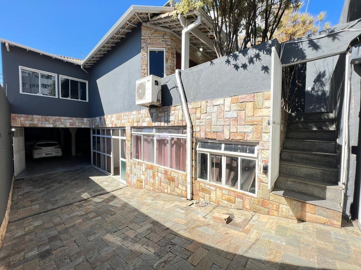 Casa, Heliópolis, 3 Quartos, 5 Vagas, 1 Suíte