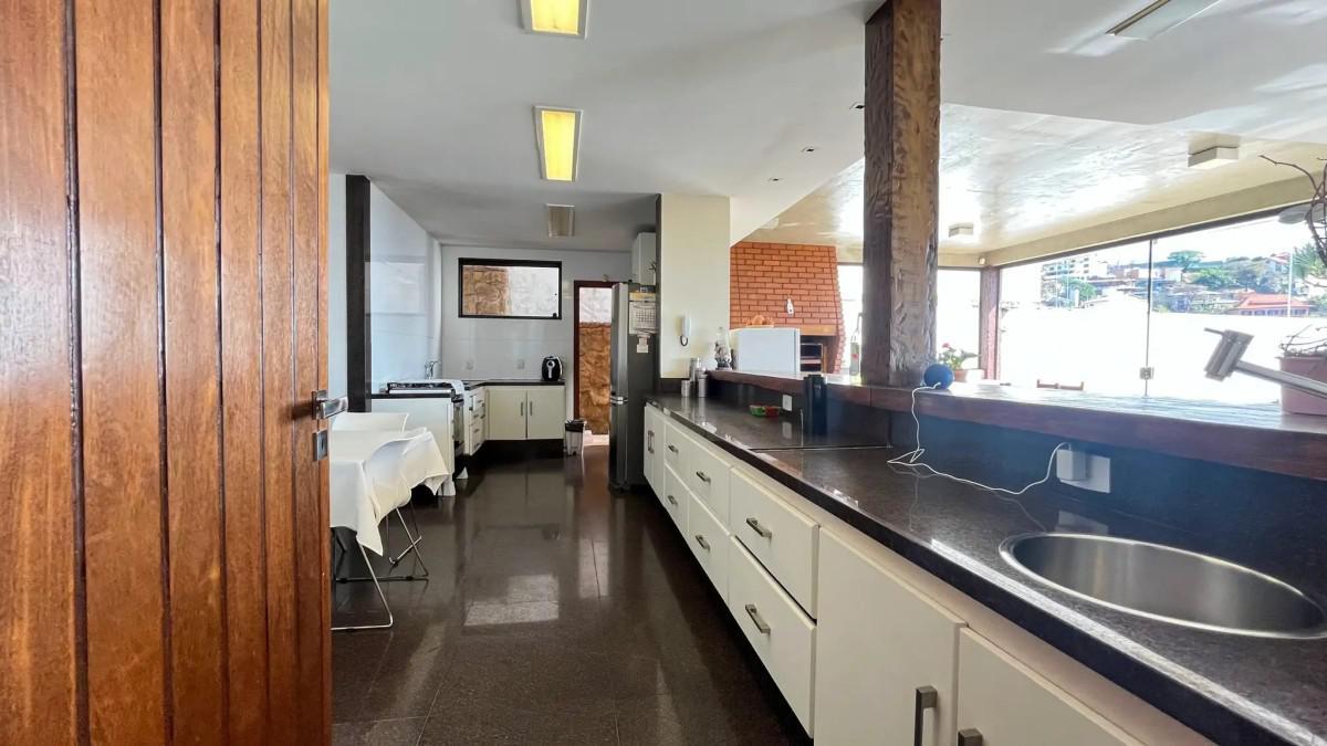 Casa, Mangabeiras, 4 Quartos, 4 Vagas, 2 Suítes