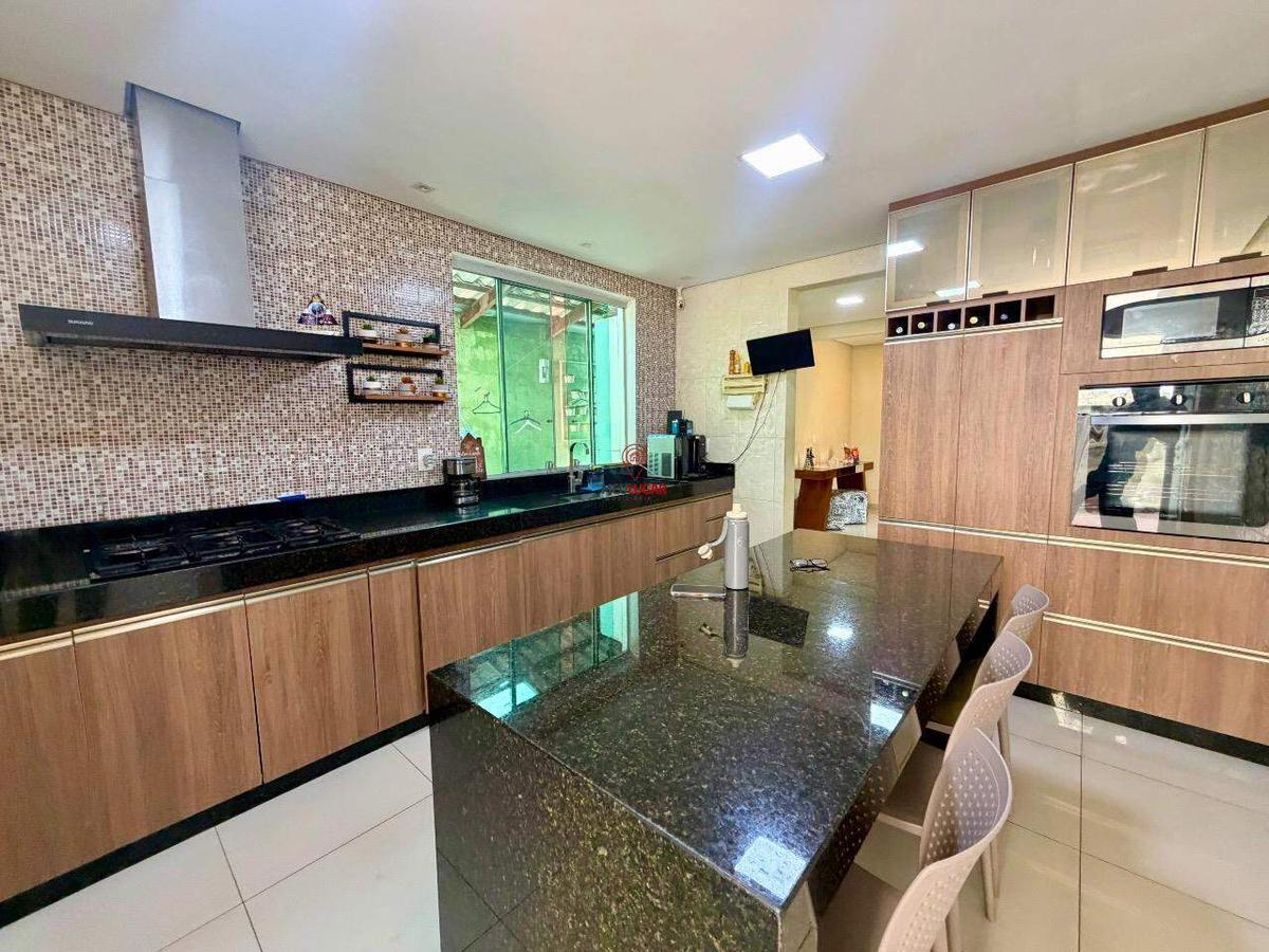 Casa, CDI Jatobá (barreiro), 3 Quartos, 3 Vagas, 1 Suíte