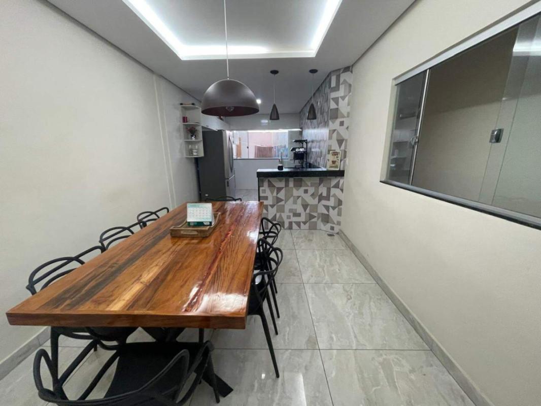 Casa, Araguaia, 4 Quartos, 2 Vagas, 1 Suíte