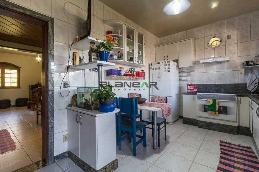 Casa, Água Branca, 3 Quartos, 4 Vagas, 2 Suítes