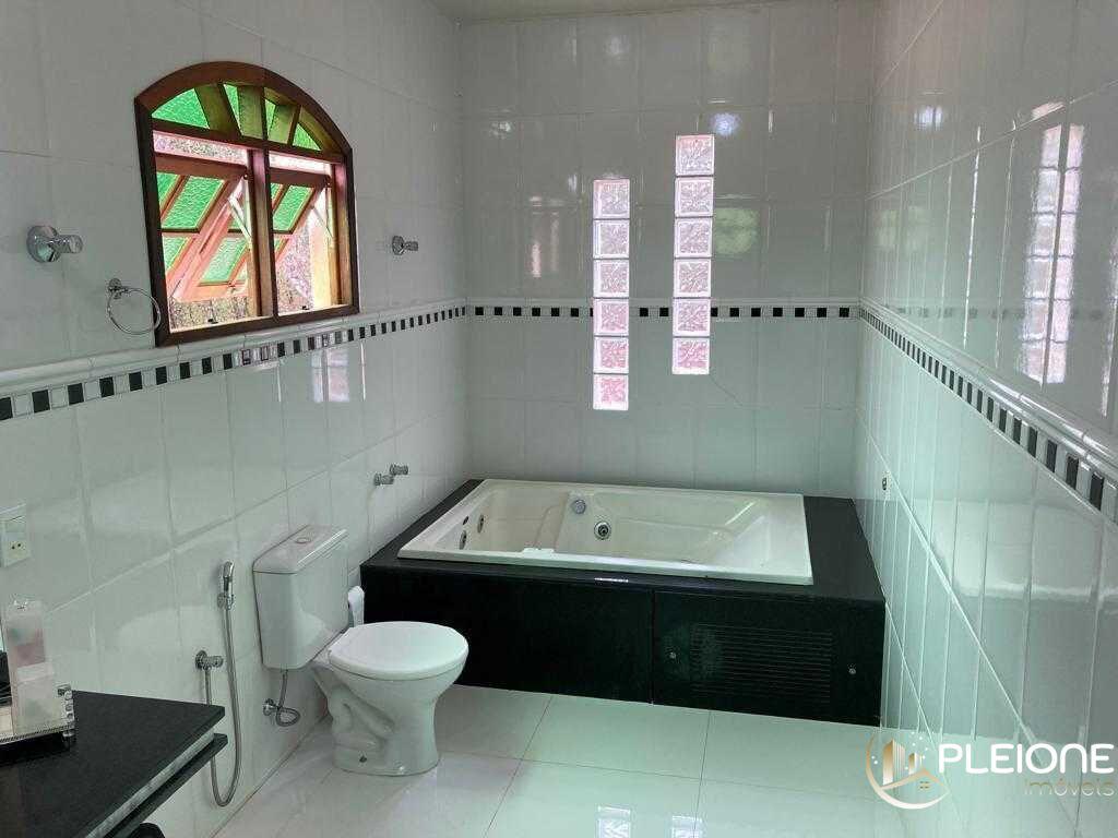 Fazenda, Centro, 5 Quartos, 2 Vagas, 1 Suíte