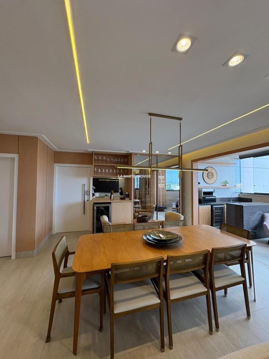 Apartamento, Centro, 4 Quartos, 4 Vagas, 3 Suítes