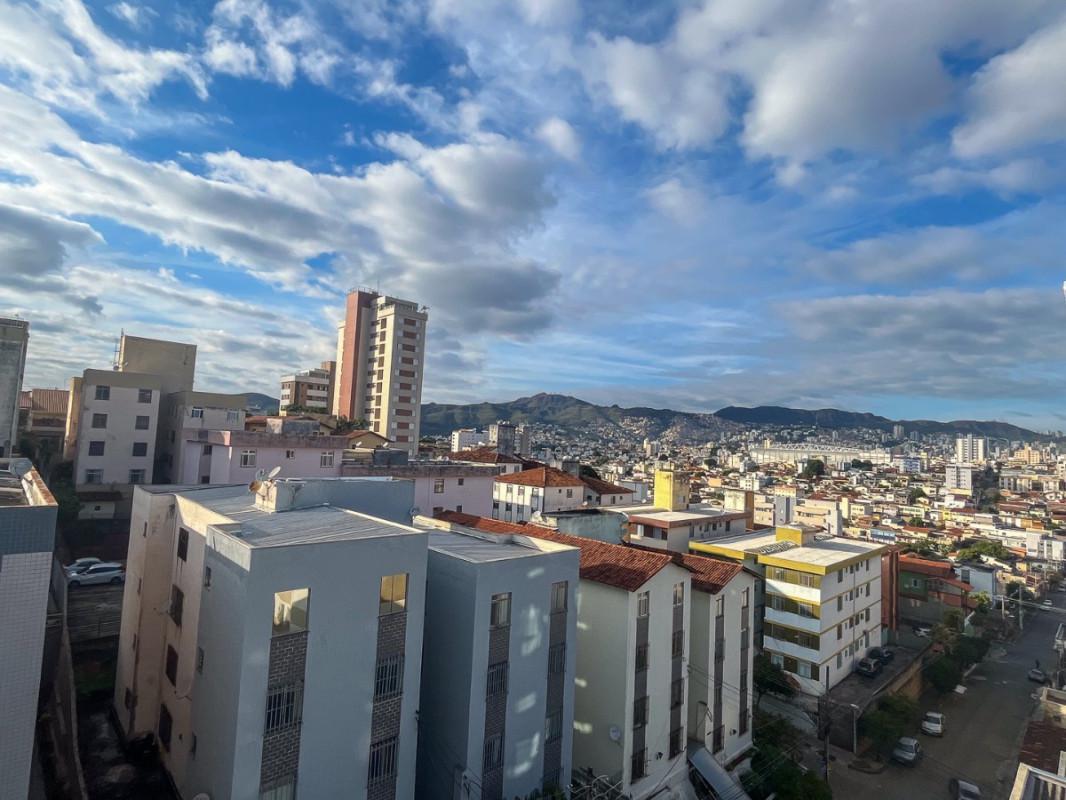 Apartamento, Sagrada Família, 3 Quartos, 3 Vagas, 1 Suíte