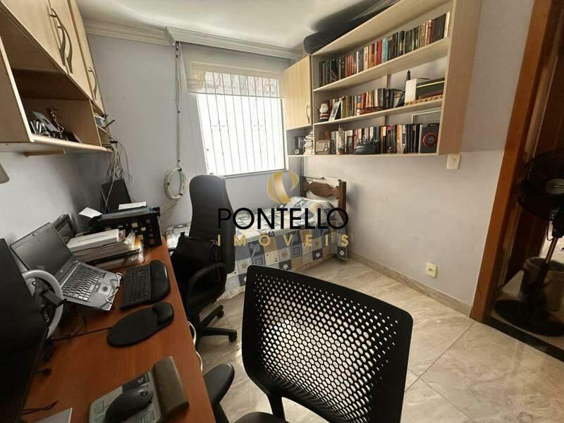 Casa, Fernão Dias, 3 Quartos, 2 Vagas, 1 Suíte