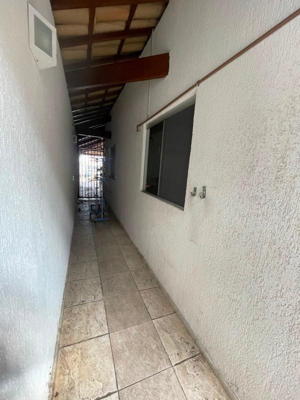 Casa Comercial, Candelária, 4 Quartos, 0 Vaga, 1 Suíte