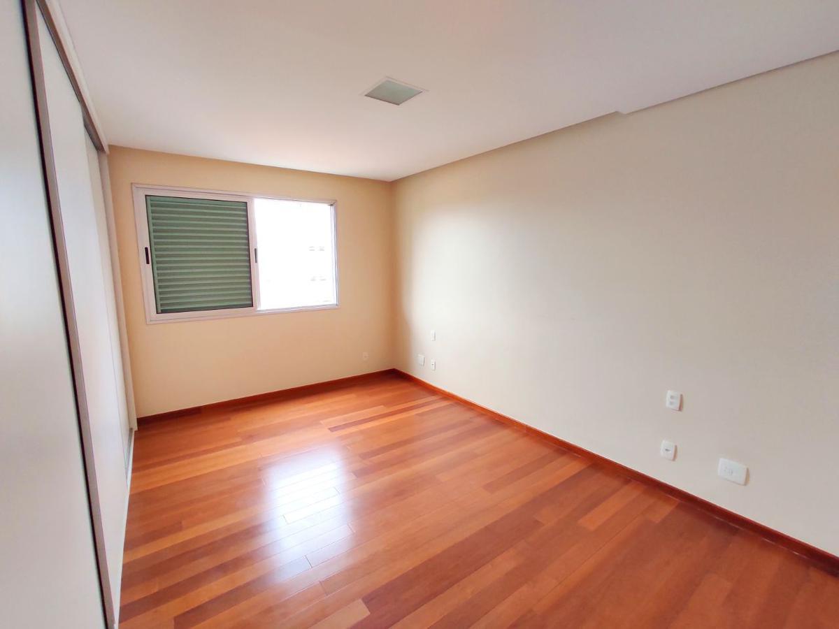 Apartamento, São José, 4 Quartos, 4 Vagas, 4 Suítes