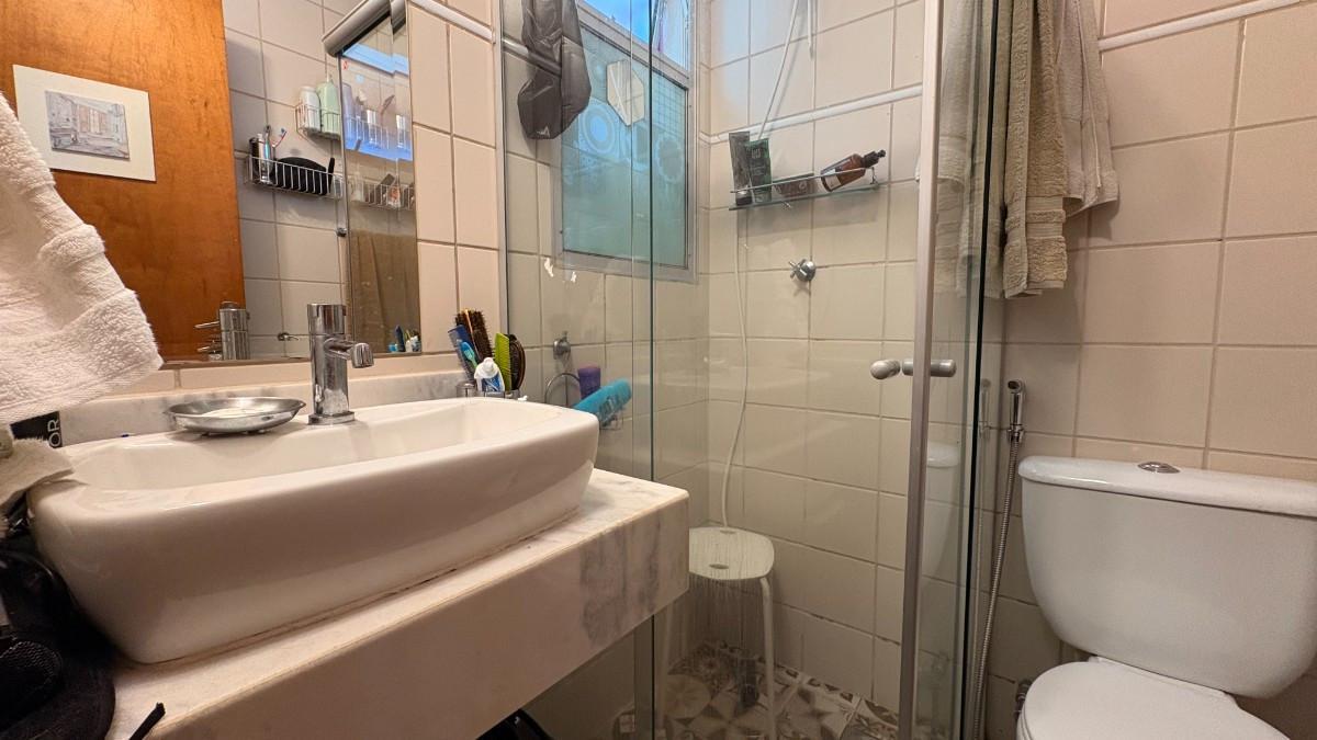 Apartamento, Estoril, 2 Quartos, 1 Vaga, 1 Suíte