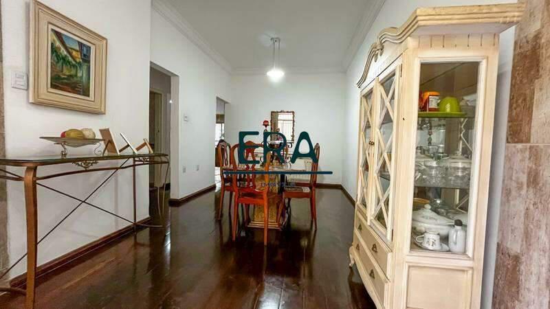Casa, Serra, 4 Quartos, 2 Vagas, 2 Suítes