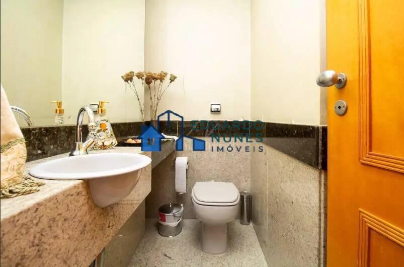 Apartamento, Funcionários, 4 Quartos, 5 Vagas, 2 Suítes