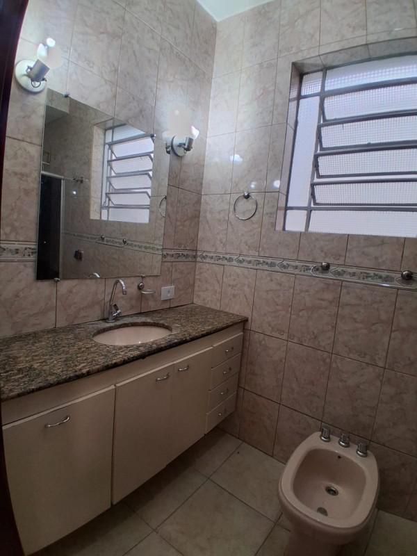 Casa, Cachoeirinha, 3 Quartos, 4 Vagas, 1 Suíte