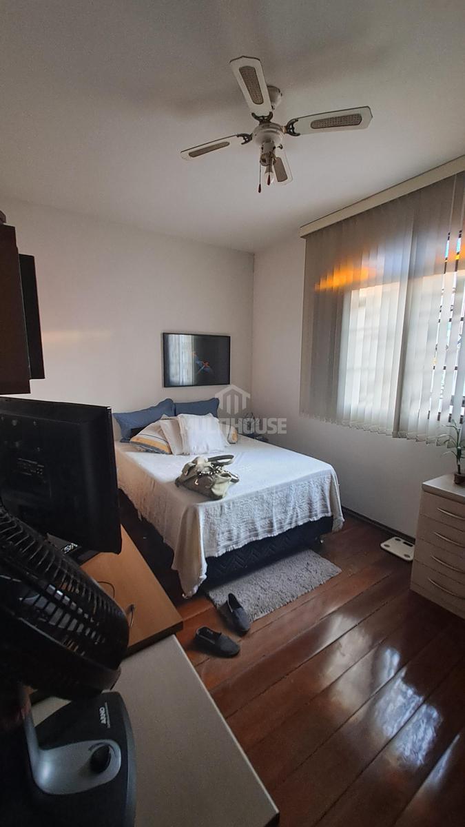 Casa, Vila Clóris, 3 Quartos, 4 Vagas, 1 Suíte