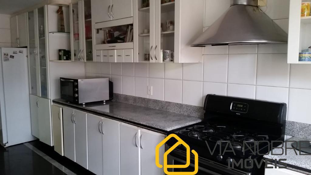 Casa, Estoril, 4 Quartos, 20 Vagas, 2 Suítes