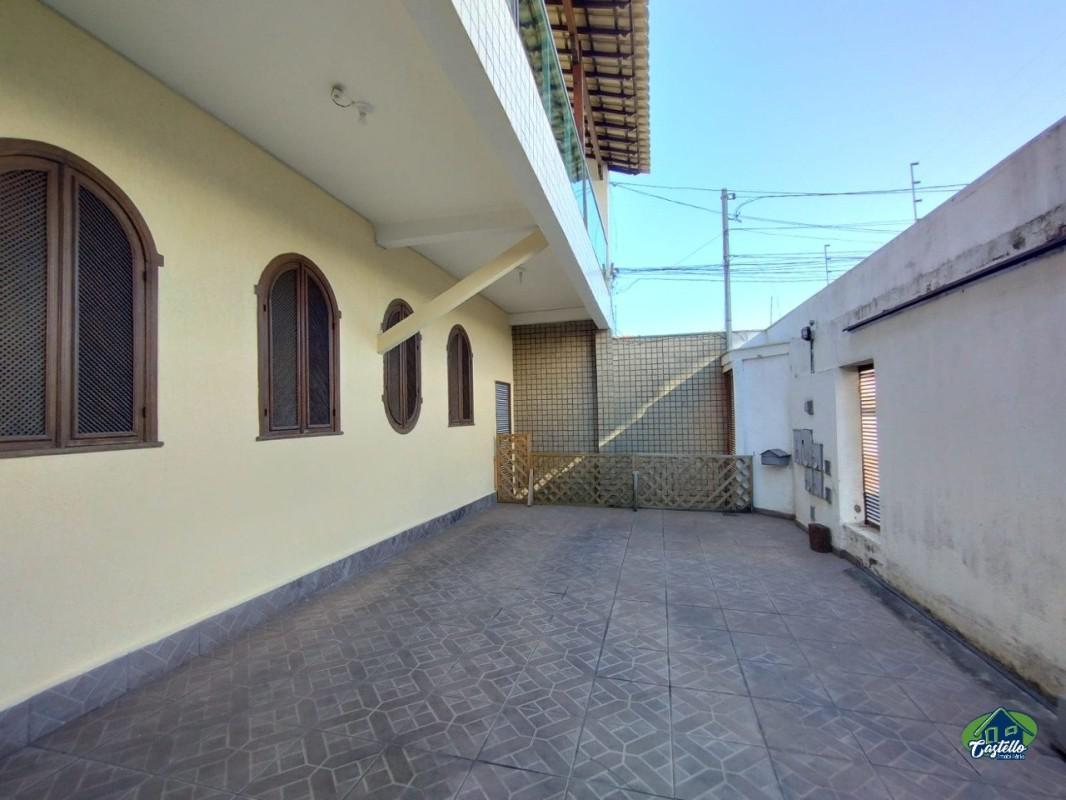 Casa, Concórdia, 4 Quartos, 2 Vagas, 1 Suíte