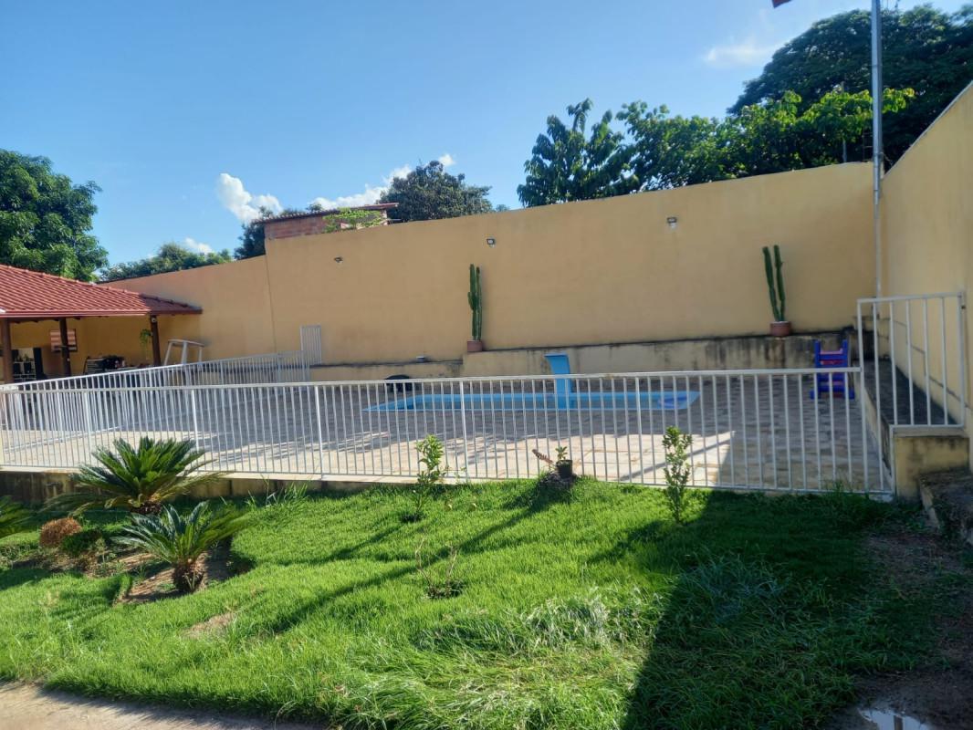 Casa, Dumaville, 3 Quartos, 10 Vagas, 1 Suíte
