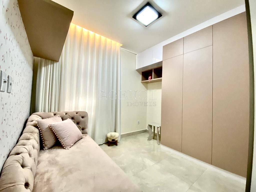 Apartamento, Cabral, 4 Quartos, 0 Vaga, 2 Suítes