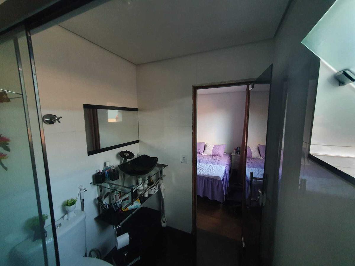 Casa, Arvoredo, 4 Quartos, 2 Vagas, 1 Suíte